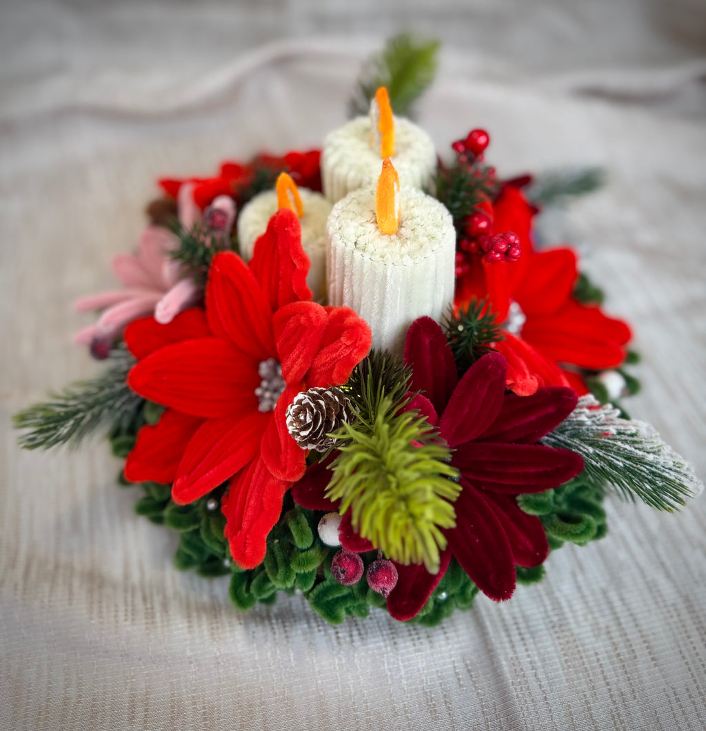 Centru de masă cu lumânări decorative și LED